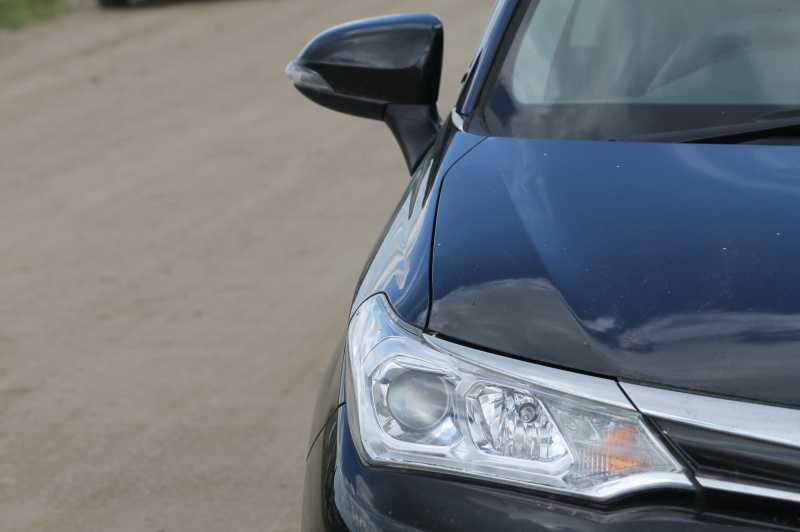 В Новобурейском автомобилист сбил 15-летнюю девочку, которая внезапно выскочила на дорогу