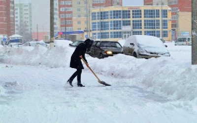 Благовещенских предпринимателей обязали убрать снег - 2x2.su