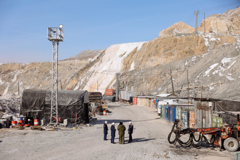 обрушение рудник амурская область
