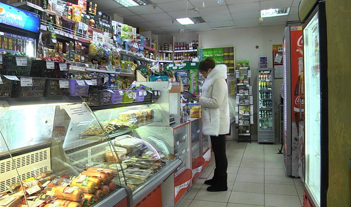 В Благовещенске проверили, как бизнесмены убирают снег и лёд вокруг своих организаций  - 2x2.su картинка 2