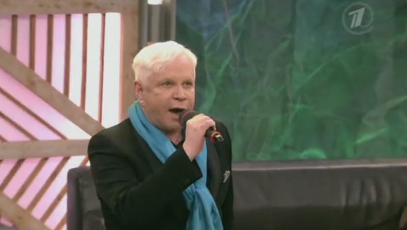 Алла Пугачёва помогла открыть памятник Борису Моисееву на Троекуровском кладбище - 2x2.su