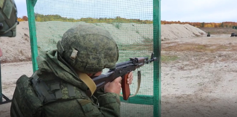 Опубликовано видео тренировок мобилизованных амурчан, где они стреляют из гранатомётов