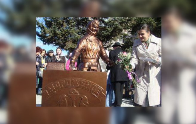 В Благовещенске объявлен сбор денег на реставрацию памятника Снегурочке - 2x2.su