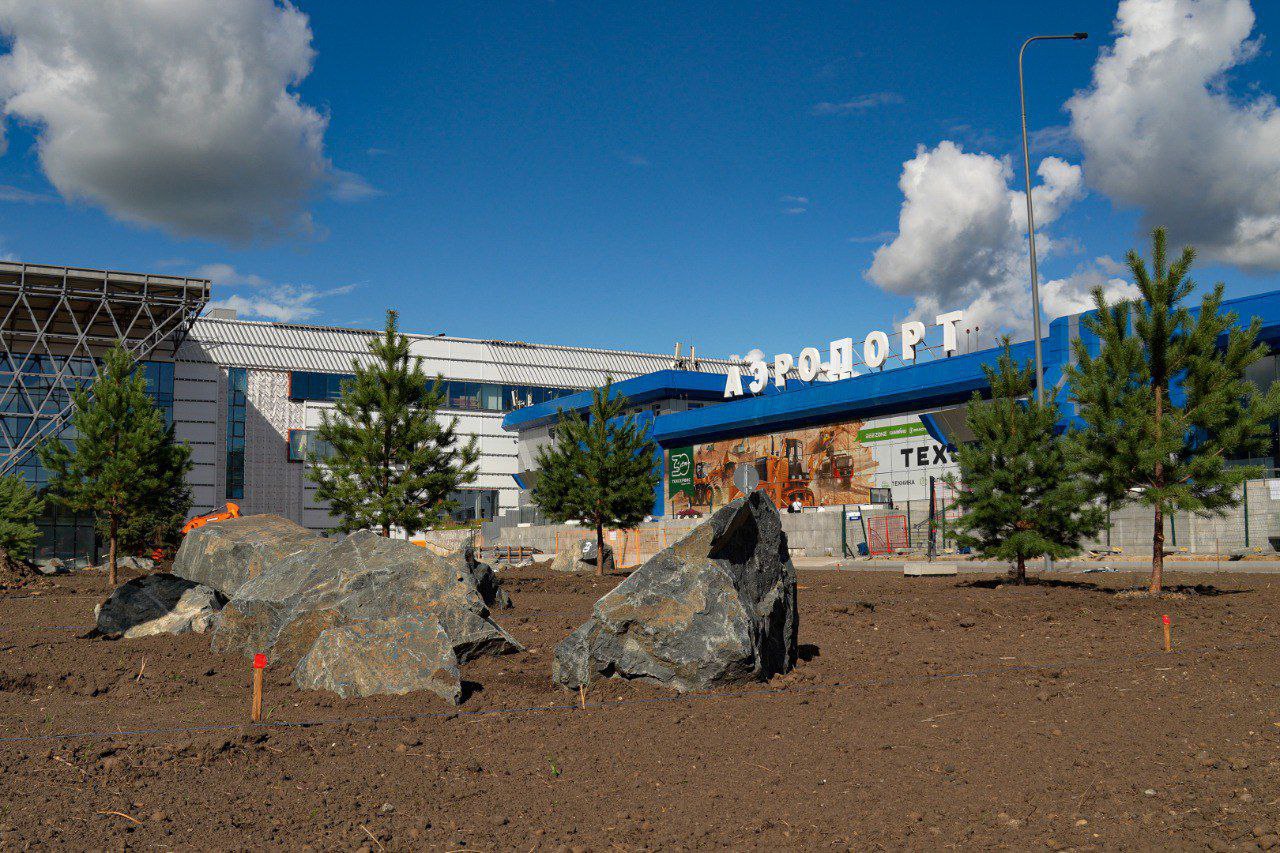 В аэропорту Благовещенска высадят около 200 деревьев - 2x2.su картинка 2