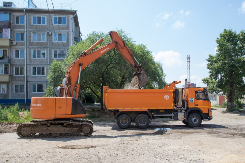 В Благовещенске на участке улицы Зелёной начался долгожданный ремонт  - 2x2.su