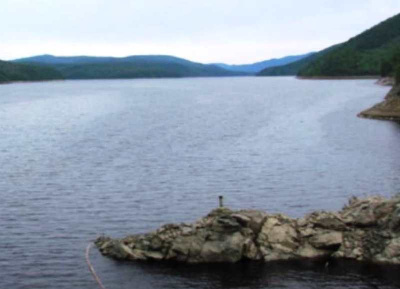 На Зейском водохранилище, спасая подростка, погиб мужчина - 2x2.su