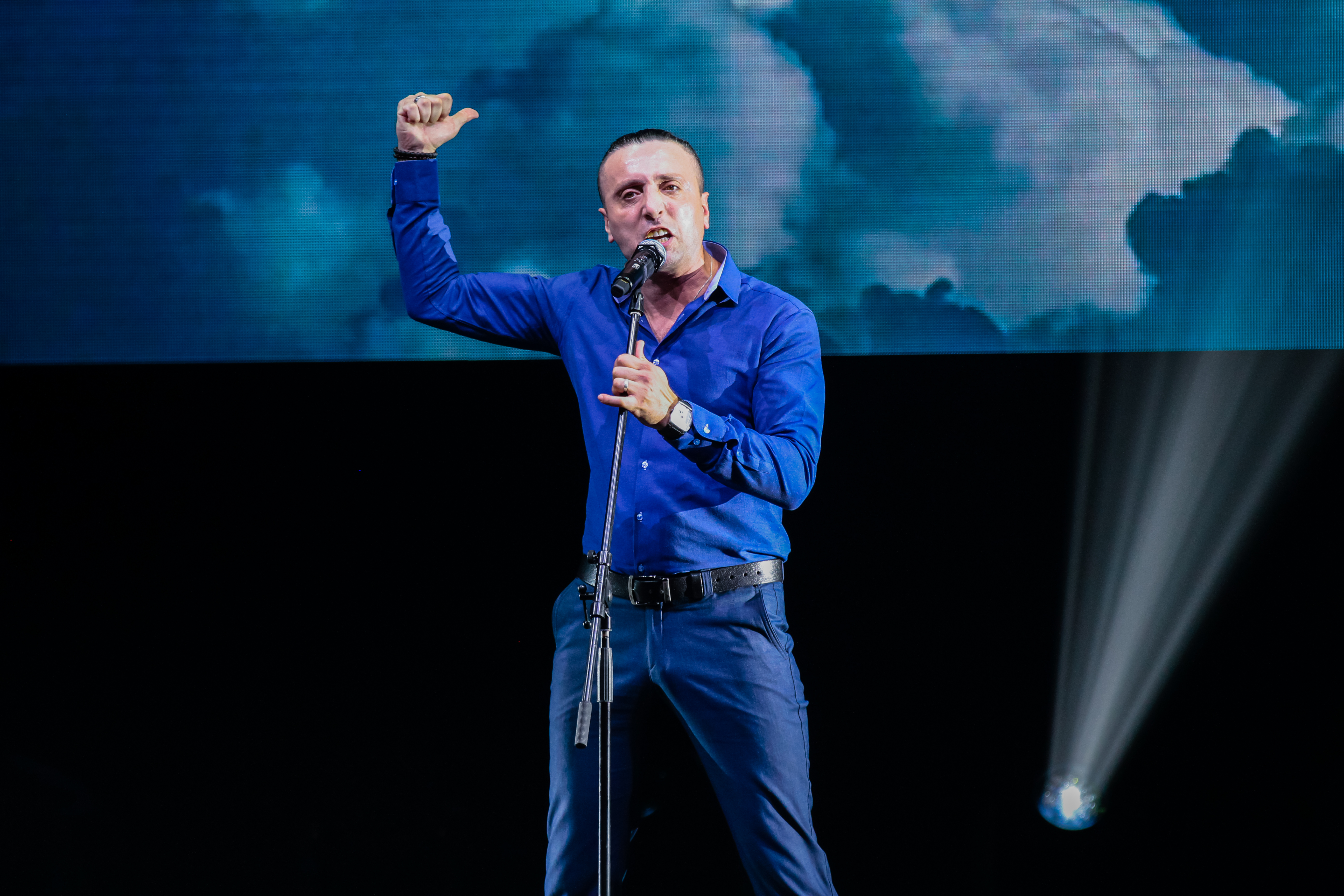 В Благовещенске торжественно открыли фестиваль кино и театра «Амурская осень» - 2x2.su картинка 4