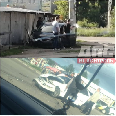 Около благовещенского храма произошло ДТП - двое пострадали  - 2x2.su