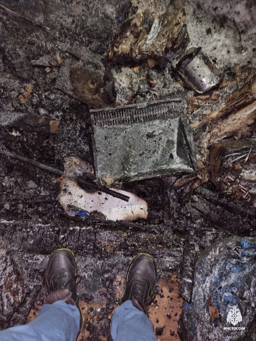 «Виноват обогреватель?»: пожар в Хабаровске унёс жизни 82-летней бабушки и её внучки  - 2x2.su картинка 5