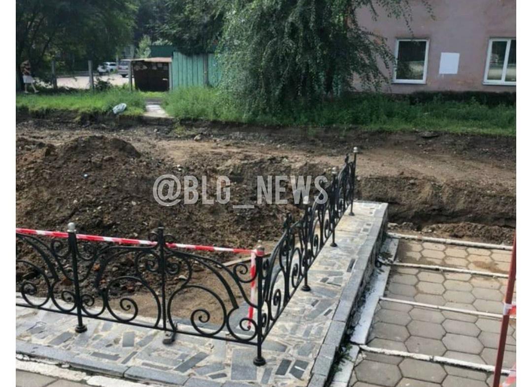 В Благовещенске жители домов в переулке Рёлочном пожаловались на затянувшийся ремонт - 2x2.su картинка 4