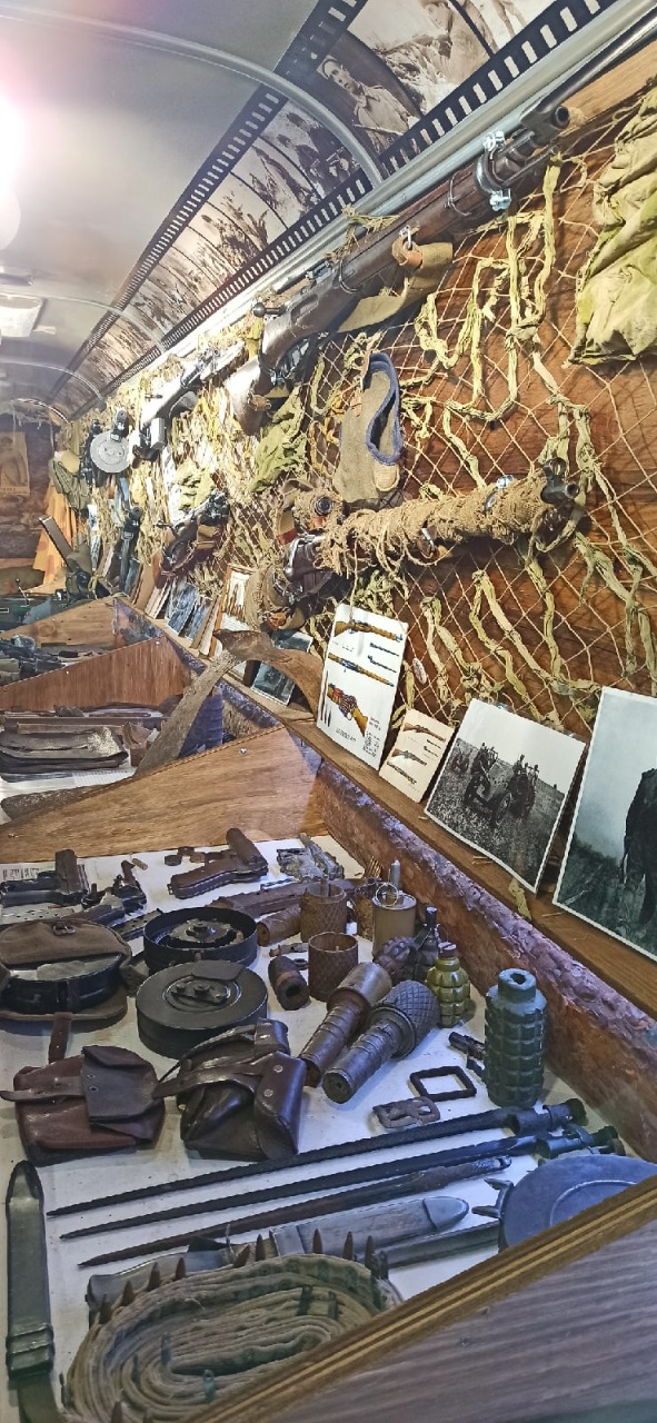 Амурчан просят помочь с ремонтом музея на колёсах «Автобус Победы» - 2x2.su картинка 3