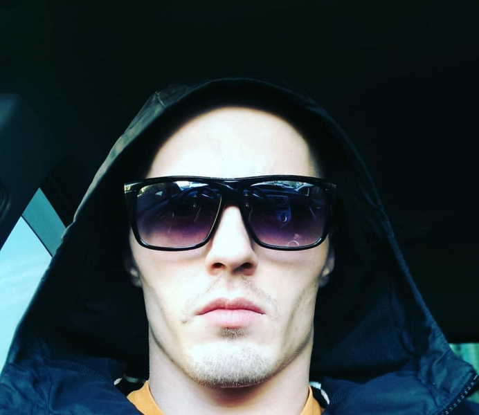 «Украла мою душу»: благовещенских романтиков свели автобус и паблик в Instagram* - 2x2.su