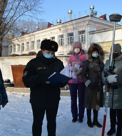 В Белогорске депутат на машине сбил чиновницу и скрылся - 2x2.su