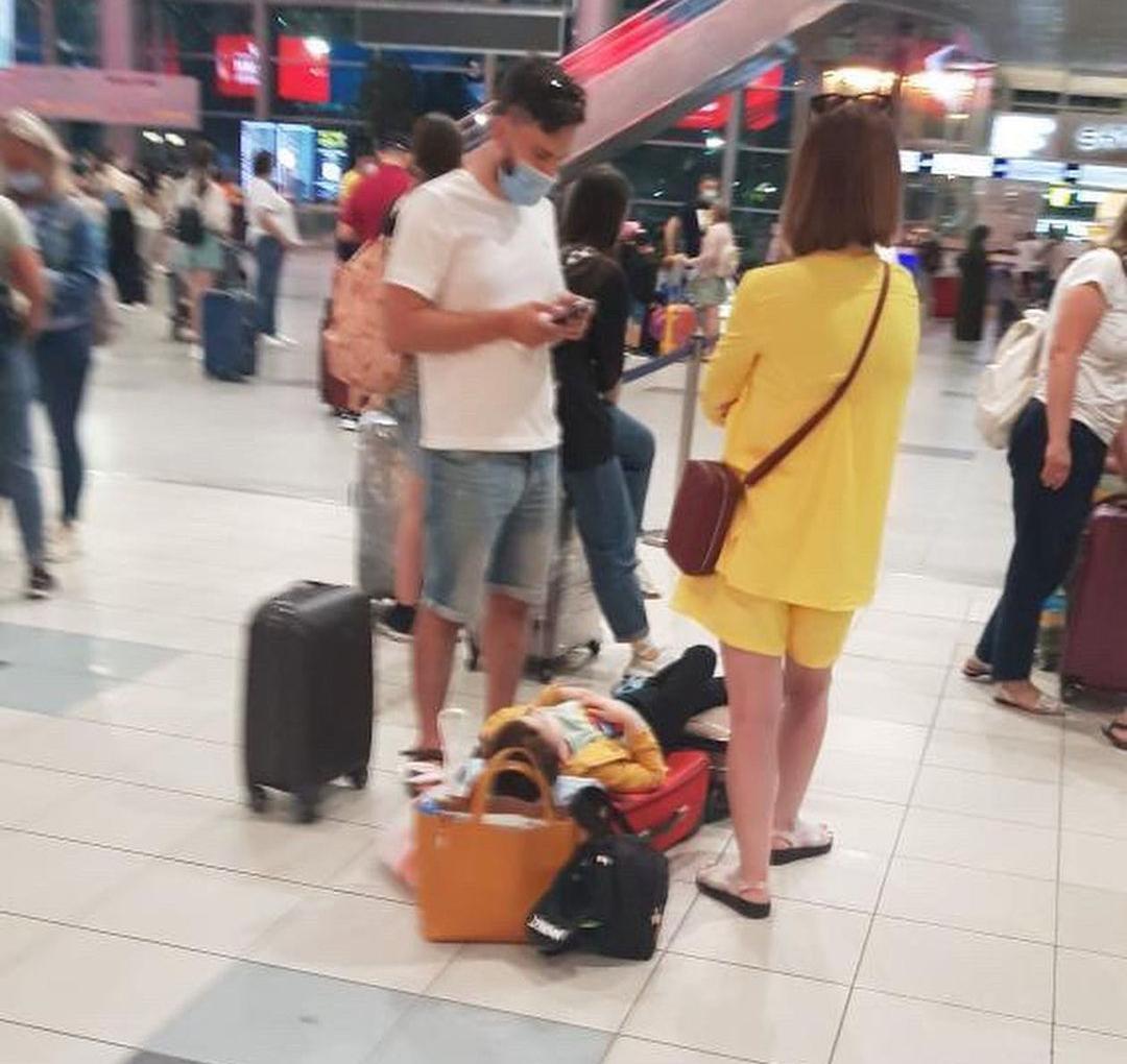 Жители Благовещенска пожаловались на очередную задержку рейсов «Уральских авиалиний» - 2x2.su картинка 2