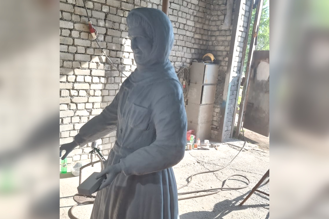 «Нужна тарелочка»: амурчан просят помочь в реставрации памятника Снегурочке - 2x2.su картинка 2