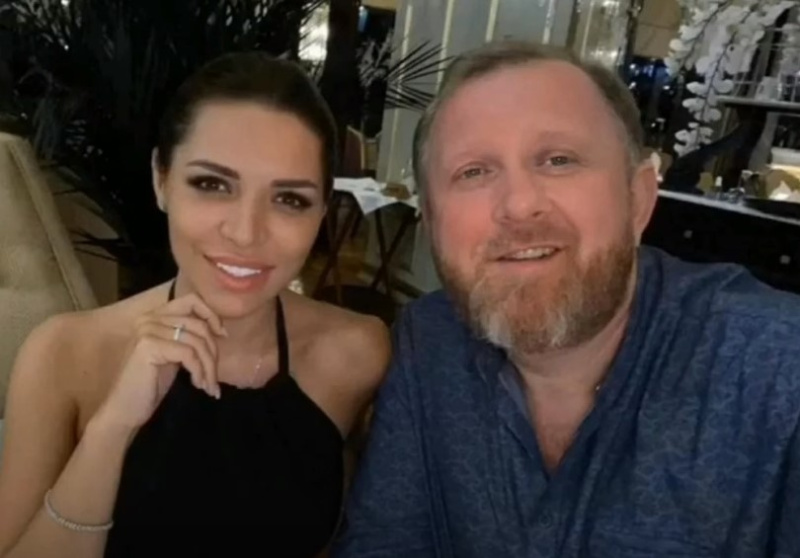 В Сети появилась фотография маленькой дочери шефа Константина Ивлева  - 2x2.su