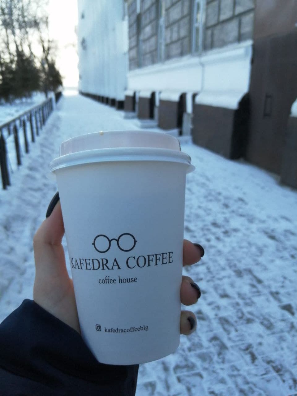 «И вовсе не мусор!»: благовещенка собрала внушительную коллекцию стаканчиков из-под кофе - 2x2.su картинка 5