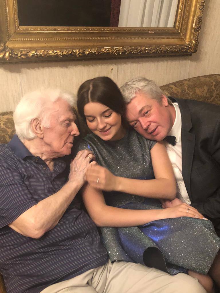 Телеведущая Екатерина Стриженова опубликовала трогательное фото из США  - 2x2.su картинка 3