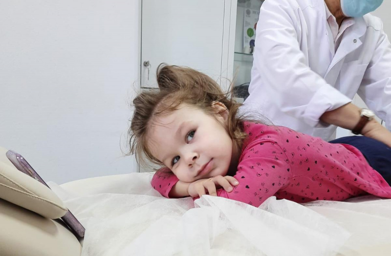 Юной амурчанке с ДЦП требуется помощь в оплате дорогостоящих реабилитаций и покупке аппарата для ходьбы - 2x2.su