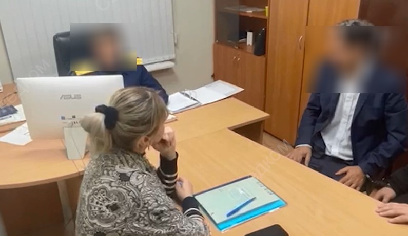 Житель Москвы, застреливший супругу в автомобиле, делал контрольные выстрелы - 2x2.su