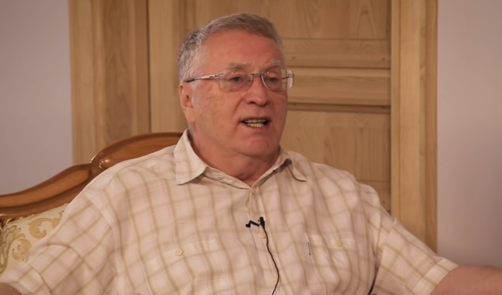 Внебрачный сын Владимира Жириновского доказывает родство с политиком через суд - 2x2.su