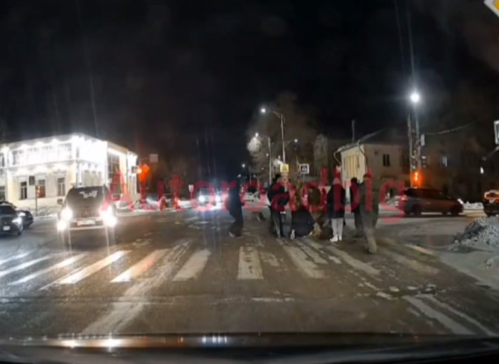 По факту ДТП в Благовещенске, в котором пострадал школьник-пешеход, проводится проверка - 2x2.su