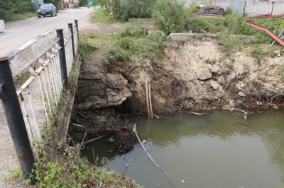 В Верхнеблаговещенском на время ремонта моста сделали объездную дорогу - 2x2.su