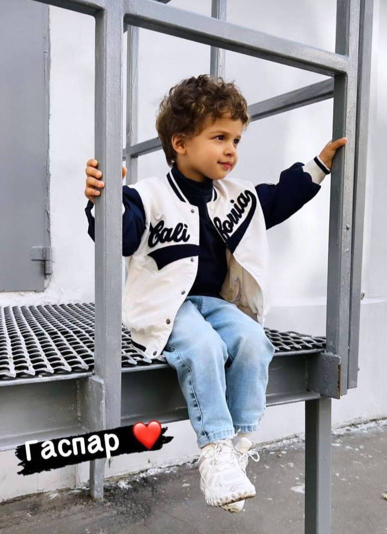 Актриса Равшана Куркова показала трогательное фото дочери  - 2x2.su картинка 4