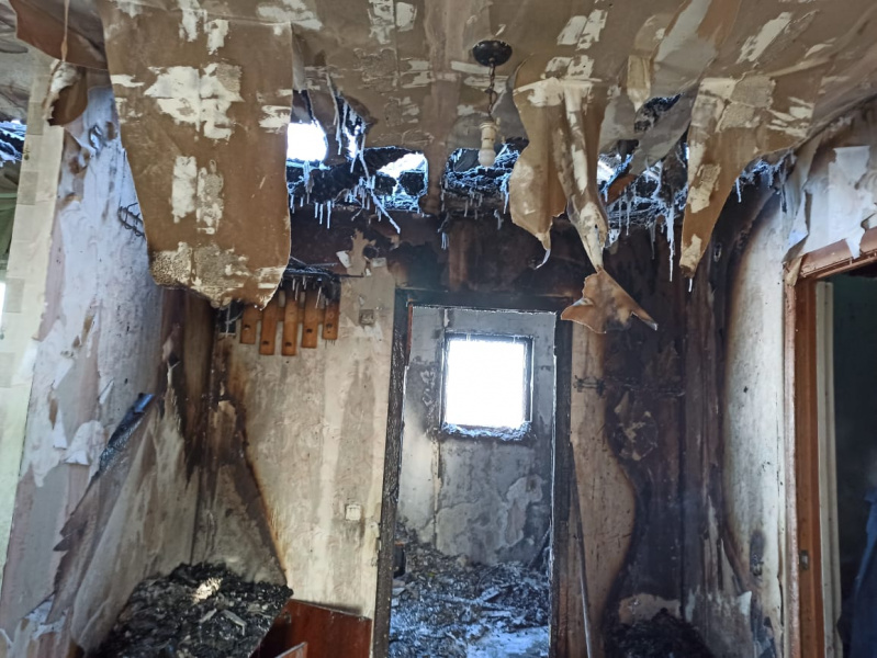 Многодетная семья из Лермонтовки, пострадавшая в пожаре, просит помощи  - 2x2.su