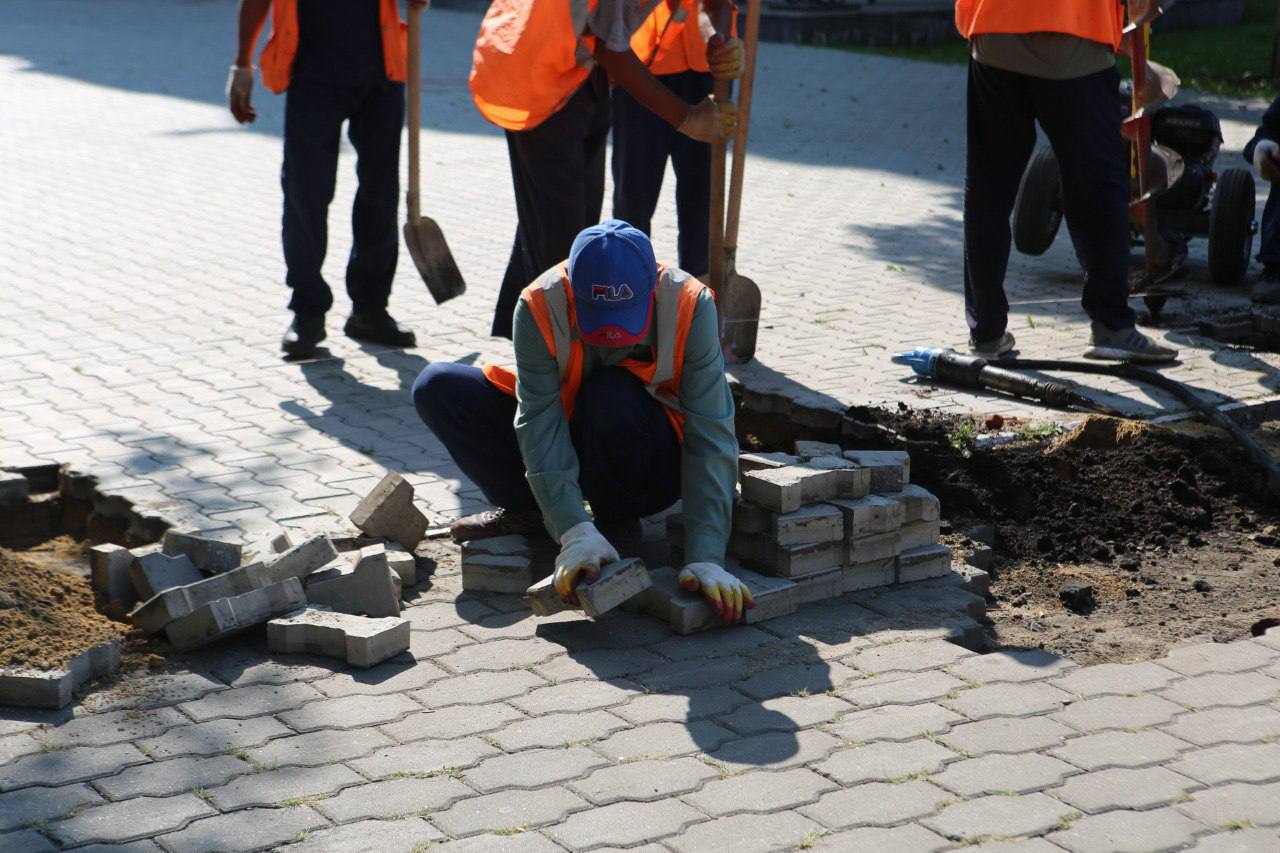 Плитку с площади Победы в Благовещенске раздадут по социальным учреждениям - 2x2.su картинка 2