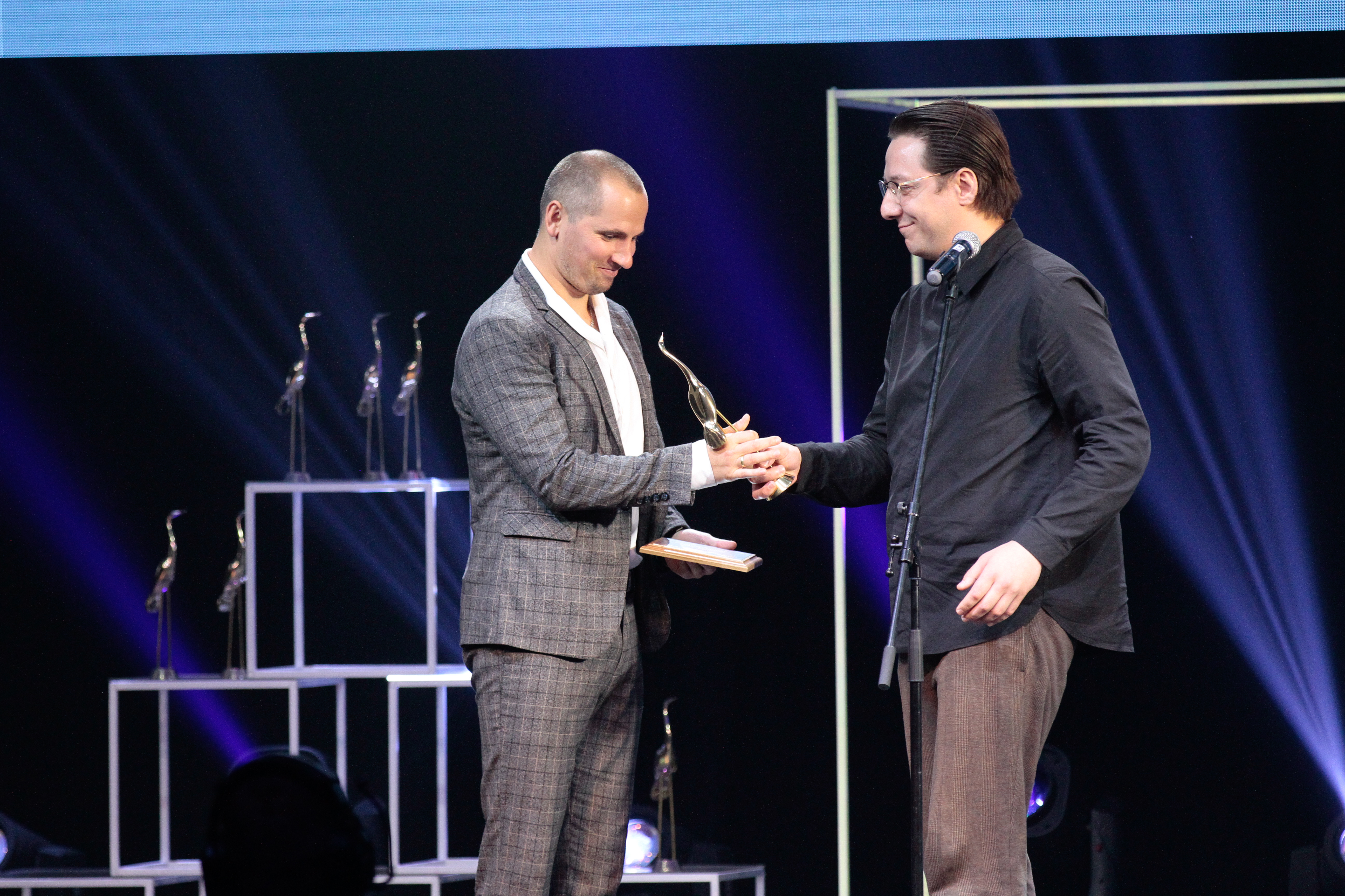 Награды юбилейной «Амурской осени» получили Фёдор Добронравов и Нонна Гришаева - 2x2.su картинка 11