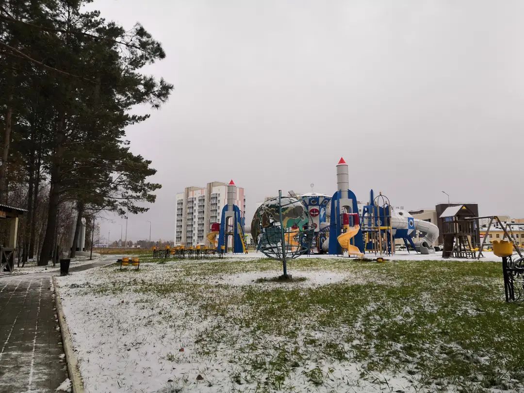 Октябрьский снег удивил жителей сразу нескольких городов Амурской области - 2x2.su картинка 3