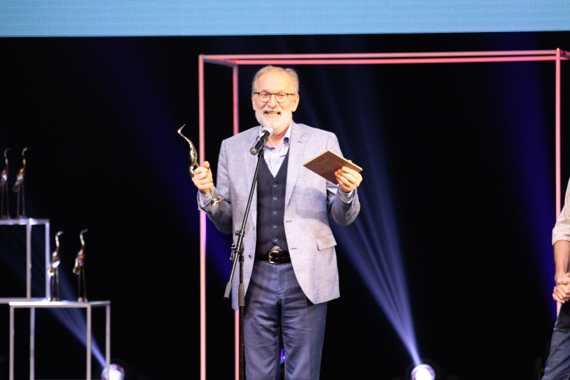 Награды юбилейной «Амурской осени» получили Фёдор Добронравов и Нонна Гришаева - 2x2.su