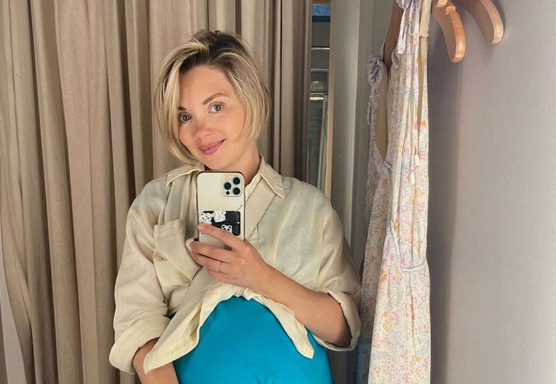 Актриса Ольга Кузьмина из сериала «Кухня» поделилась фото новорождённой дочери - 2x2.su