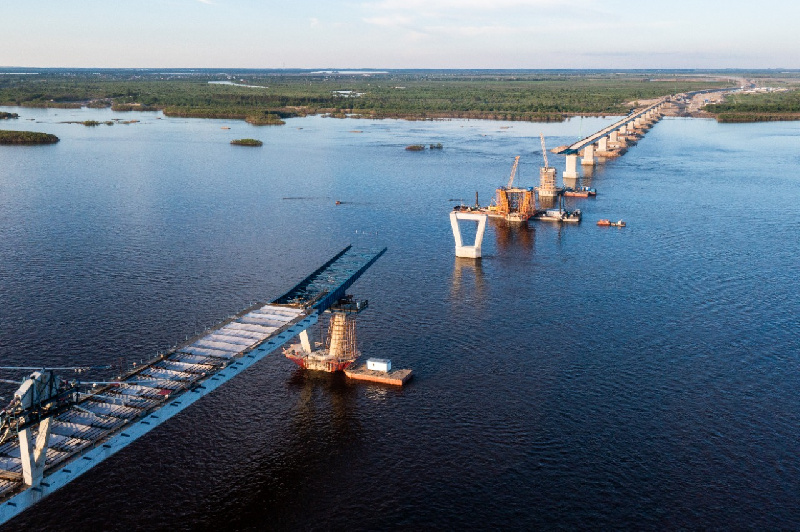 Сроки открытия нового моста через Зею назвали в минтрансе Амурской области