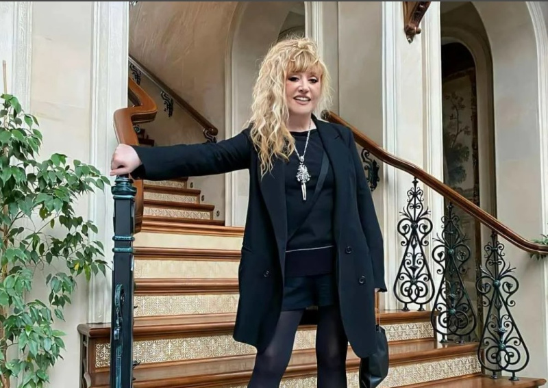 В Сети появились снимки маленькой внучки Пугачёвой, она растёт копией бабушки  - 2x2.su