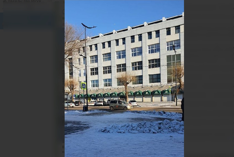 В Благовещенске к ТЦ «Амурская ярмарка» вернут вызывной светофор - 2x2.su