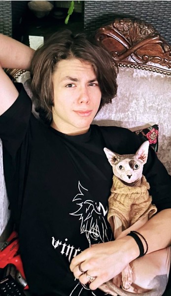 Актриса Екатерина Климова показала 16-летнего сына от Игоря Петренко - 2x2.su картинка 2