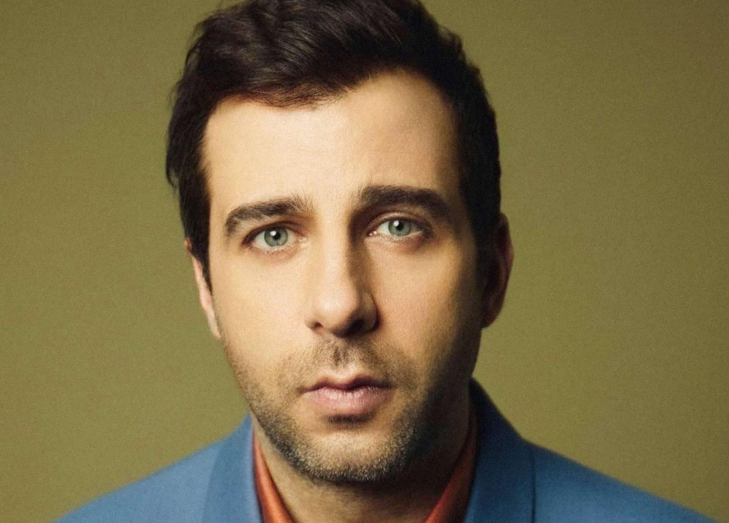 Иван Ургант сможет провести концерт в России, для этого ведущему пришлось сменить имя - 2x2.su