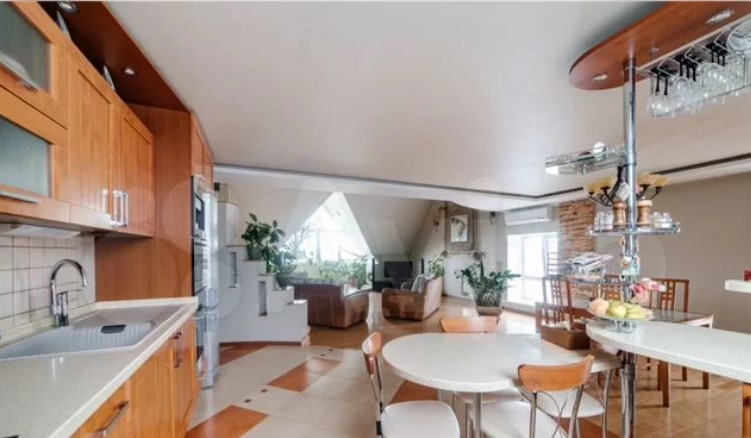 Квартиры с большой кухней в Благовещенске продают за 30 млн рублей - 2x2.su картинка 3