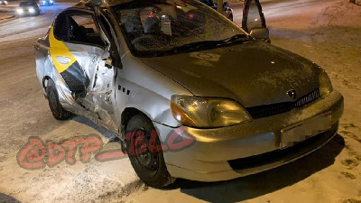 В Благовещенске у виадука на Театральной произошло тройное ДТП - 2x2.su