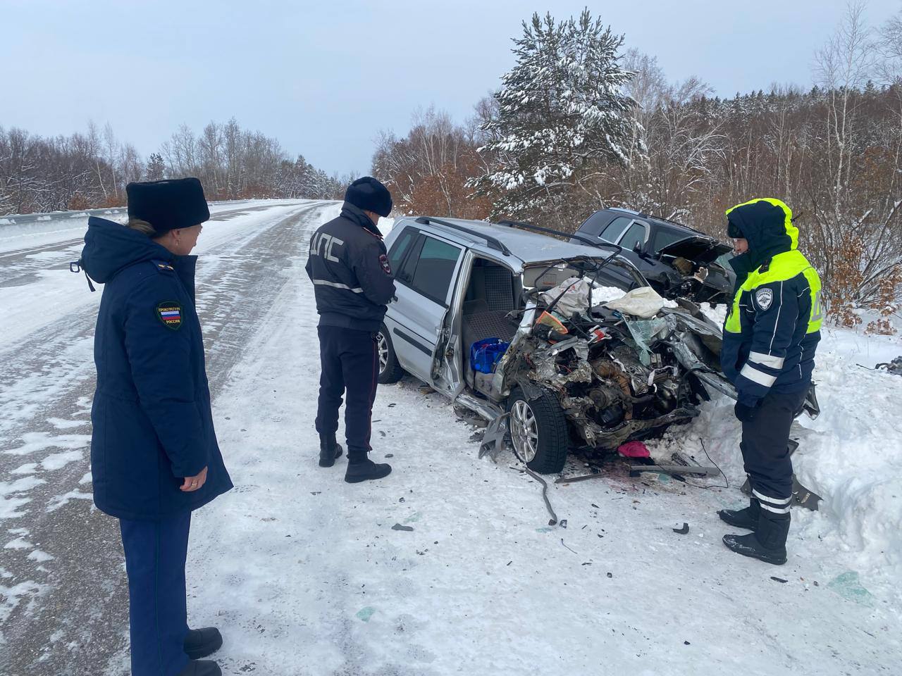 Страшное ДТП на трассе Благовещенск-Свободный: погибли 2 человек, 3 пострадали - 2x2.su картинка 3