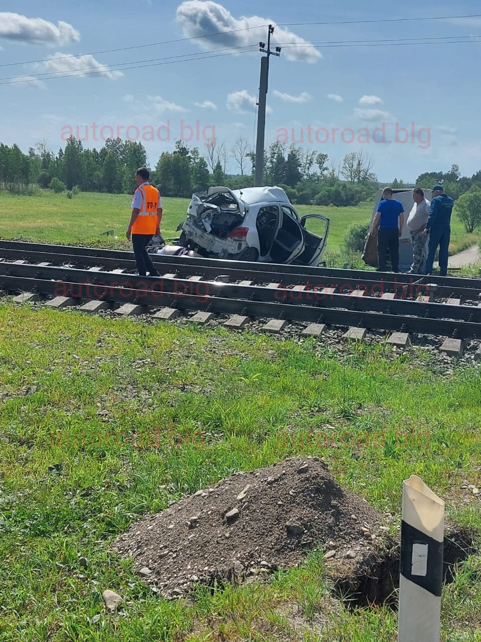 В Серышевском районе под поезд попал автомобиль - 3 человека погибли, 2  подростка пострадали | 20.07.2022 | Благовещенск - БезФормата