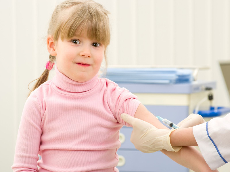 Амурчане недовольны начавшейся вакцинацией детей и подростков от COVID-19