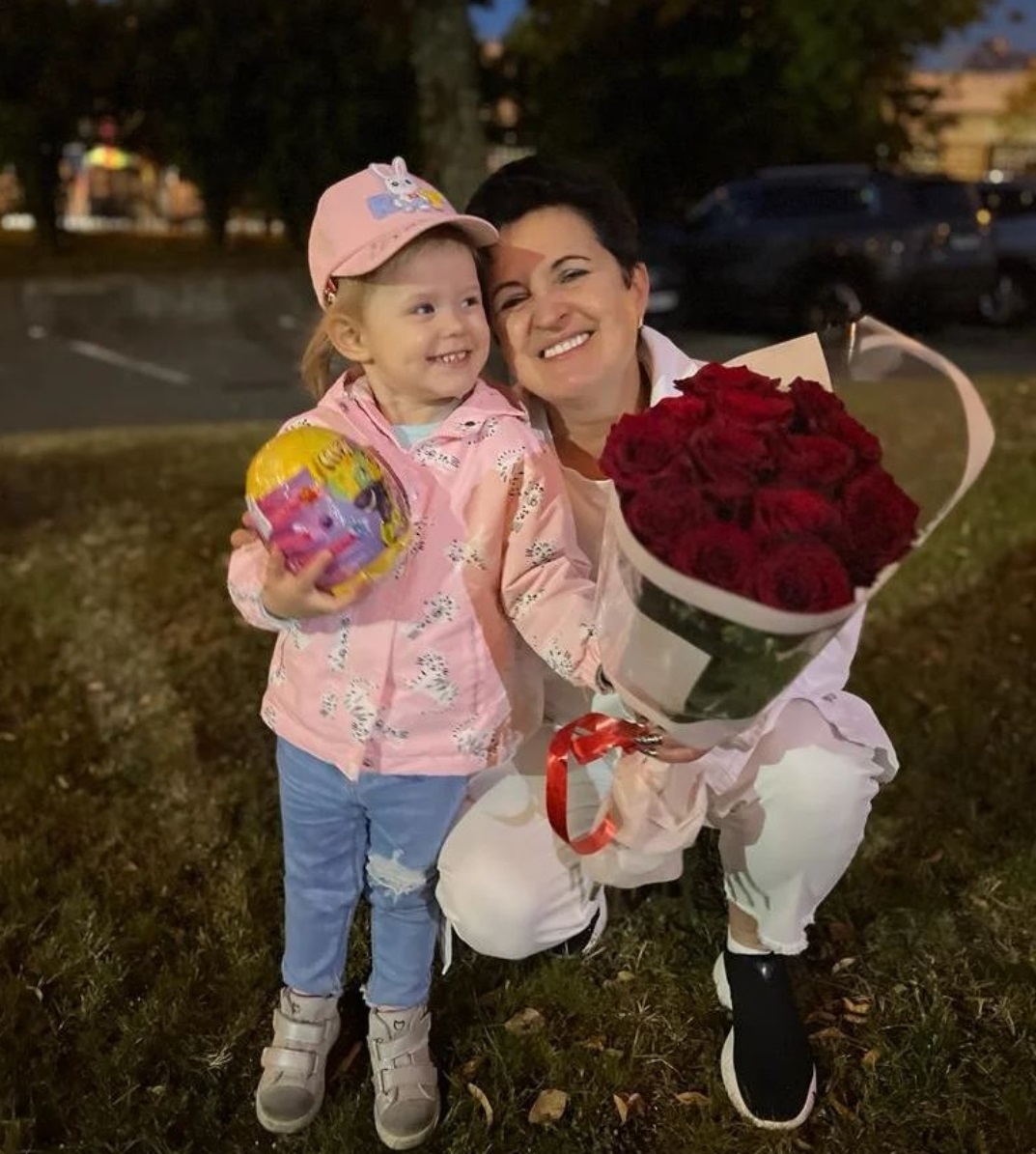 Экстрасенс Елена Голунова трогательно поздравила 3-летнюю дочь с днём рождения - 2x2.su картинка 2