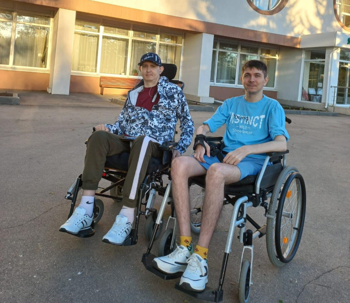 Амурский инвалид-колясочник просит помочь со сбором средств на кресло-вездеход