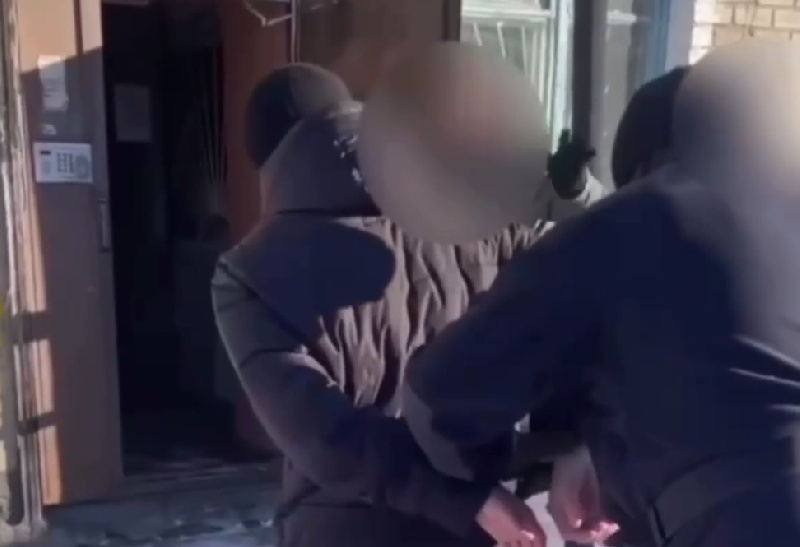 В Свободном осудили участников жестокого нападения: один из них откусил часть уха посетителю