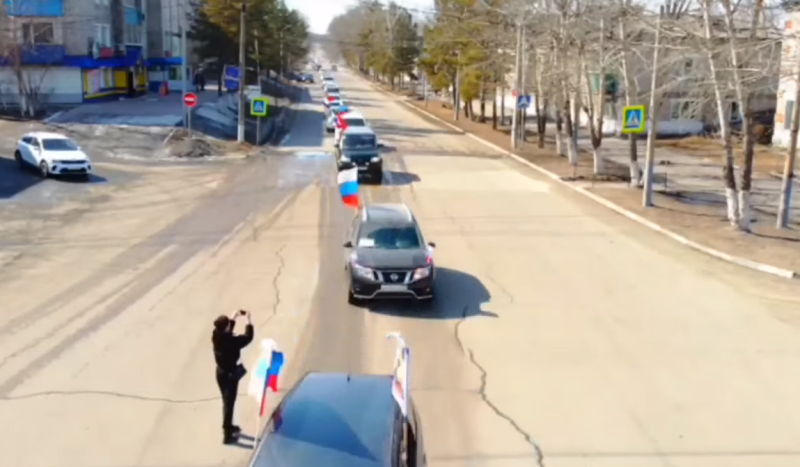 Участники автопробега в Амурской области в поддержку военных пожаловались на штрафы от ГИБДД - 2x2.su
