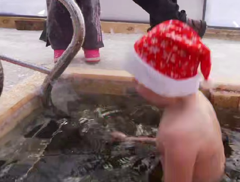 В Благовещенске открыли центр закаливания на пляже «Пограничный» - 2x2.su