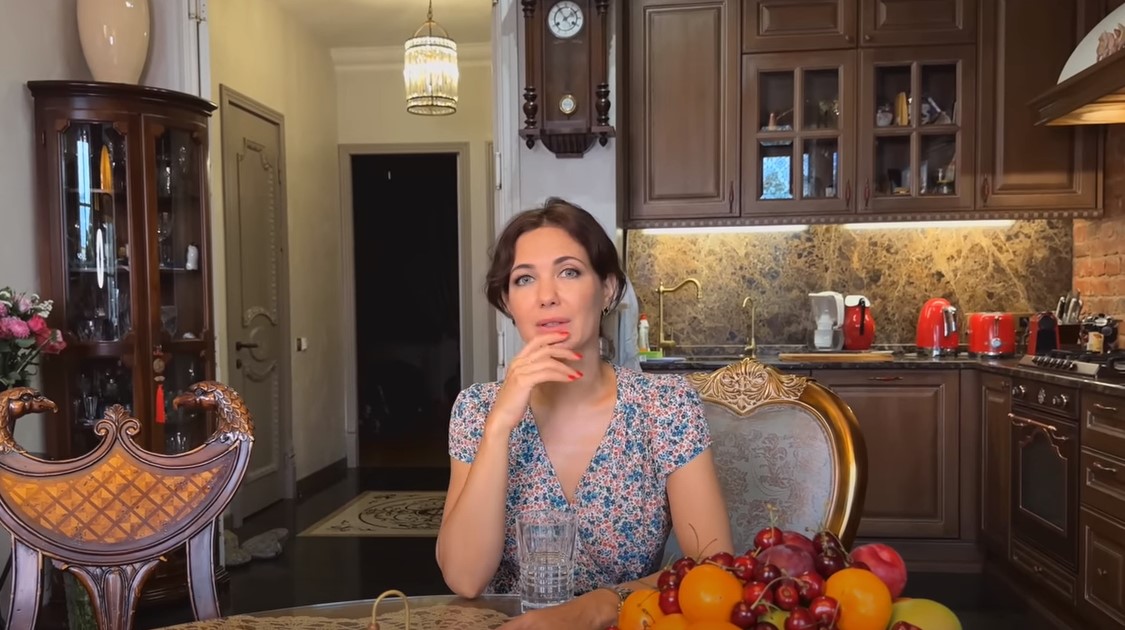 Актриса Екатерина Климова показала свою квартиру, где она живёт с детьми - 2x2.su картинка 9